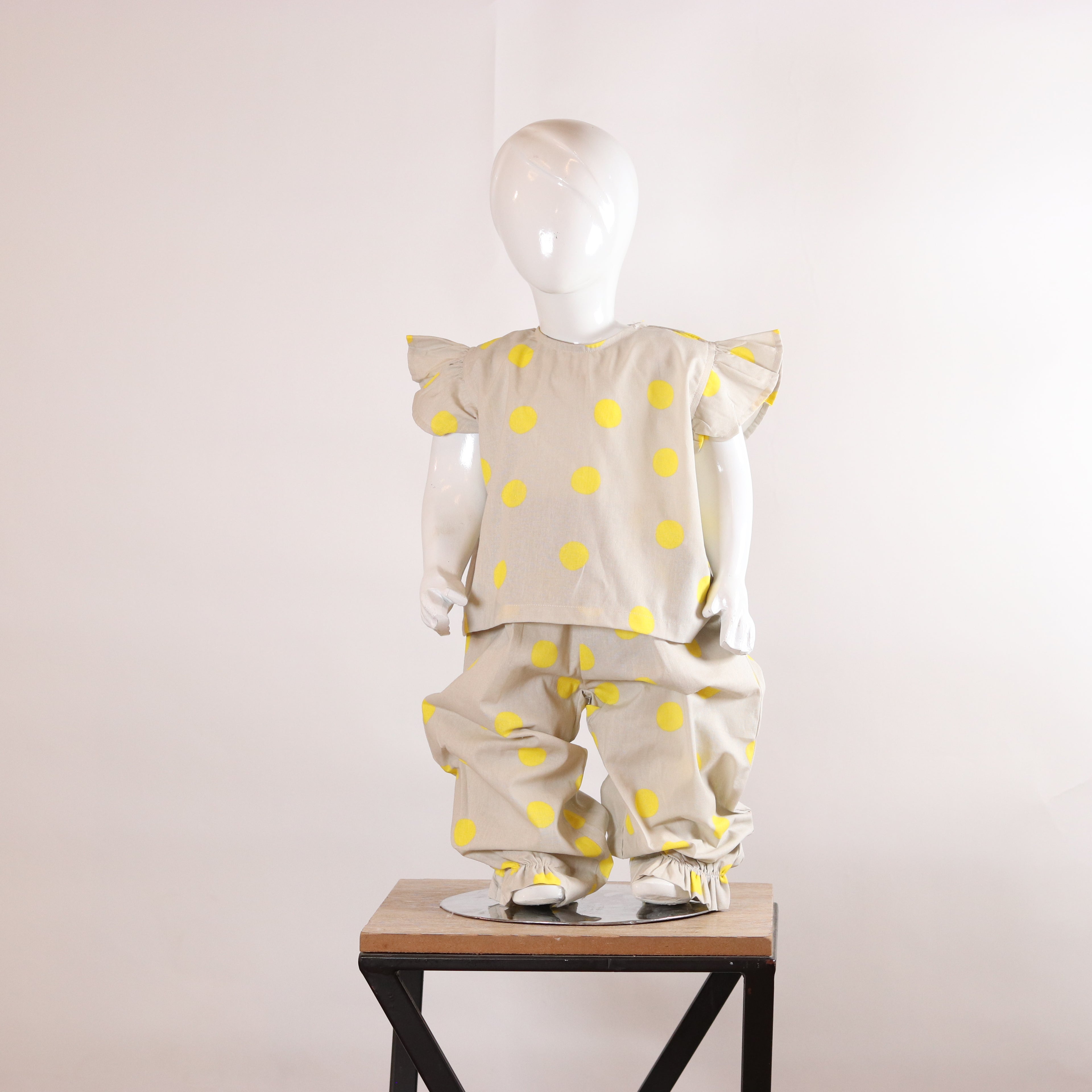 Girls Beige &amp; Yellow Polka-Dot Top and Harem Pants Set
