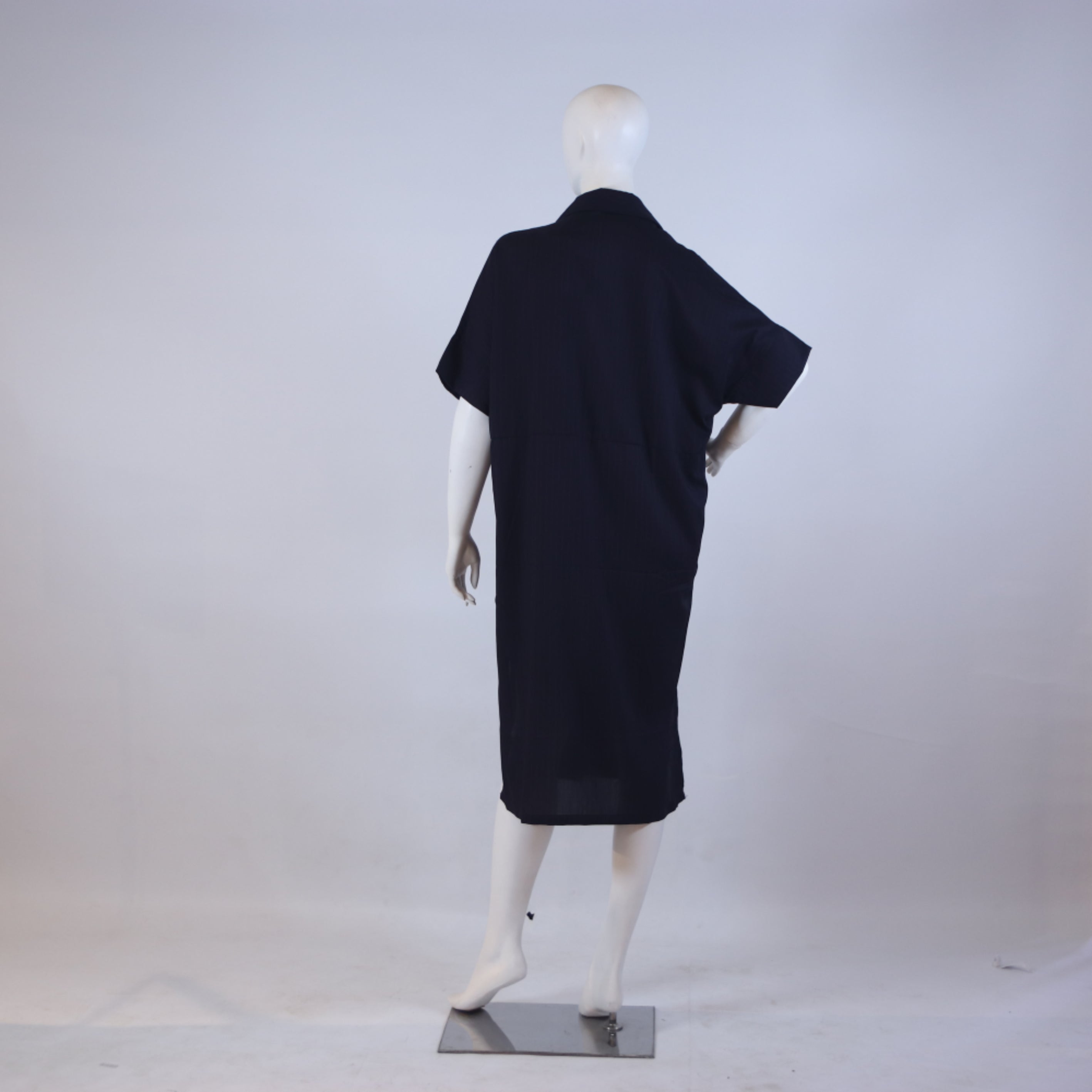 Classic Jet Black Court Dress – Relaxed Fit Casual Midi Shirt-Dress